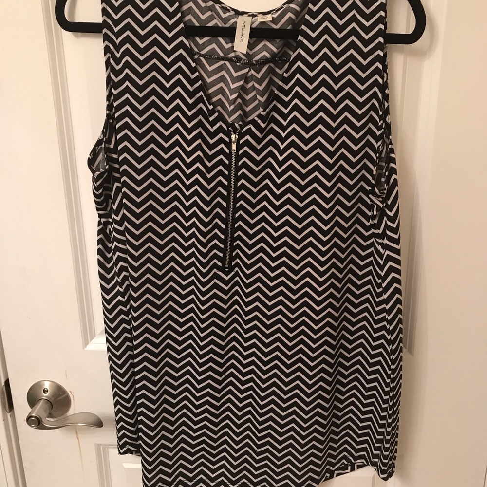 Black and white top